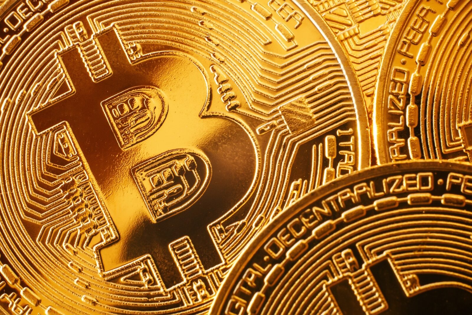 Shiny golden bitcoins pattern, gold money wallpaper