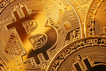 Shiny golden bitcoins pattern, gold money wallpaper